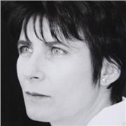 Disponible les mercredis ou en soirée, en ligne, pour des cours de soutien en français ou matières générales.